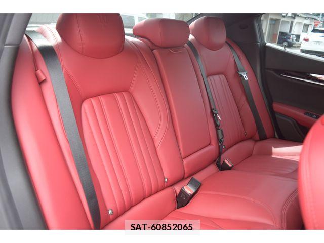 Maserati GHIBLI 2017-04 6545659-13