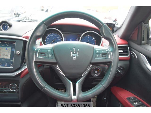 Maserati GHIBLI 2017-04 6545659-16