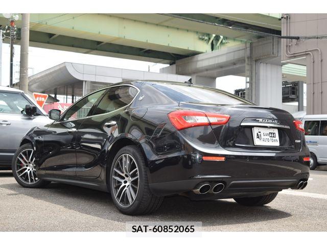 Maserati GHIBLI 2017-04 6545659-5