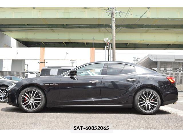 Maserati GHIBLI 2017-04 6545659-6