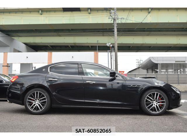 Maserati GHIBLI 2017-04 6545659-7
