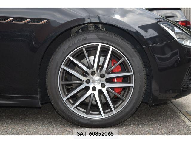 Maserati GHIBLI 2017-04 6545659-8
