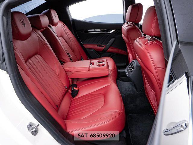 Maserati GHIBLI 2023-11 6613009-9