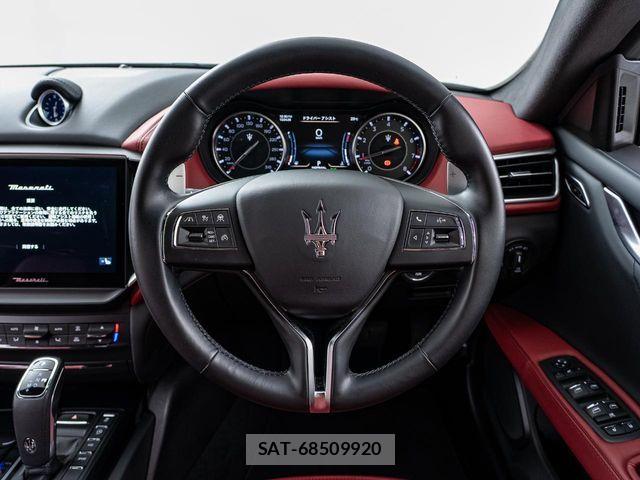 Maserati GHIBLI 2023-11 6613009-11