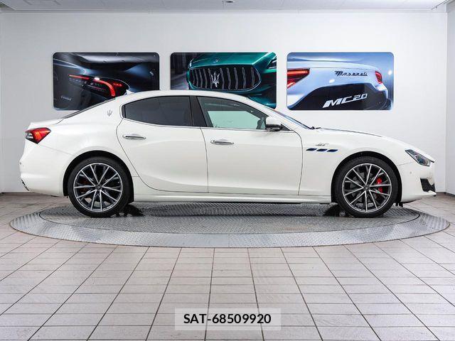 Maserati GHIBLI 2023-11 6613009-14