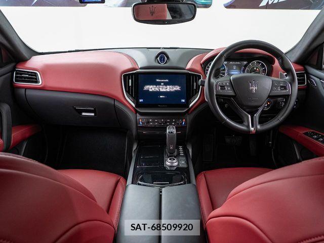 Maserati GHIBLI 2023-11 6613009-3