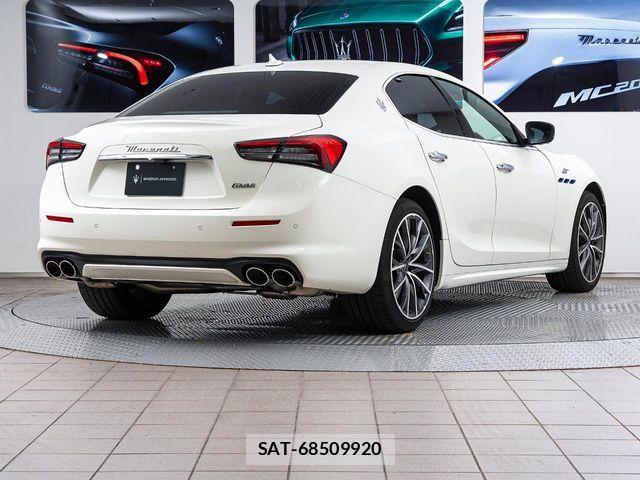 Maserati GHIBLI 2023-11 6613009-5