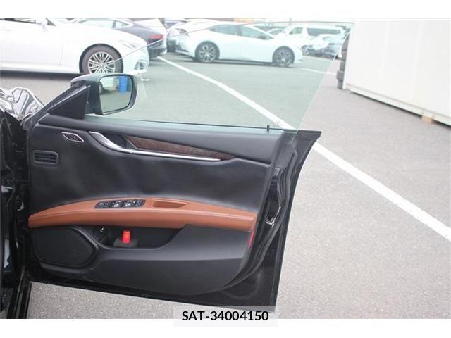Maserati GHIBLI 2014-07 6676749-25