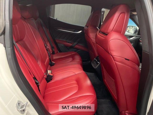 Maserati GHIBLI 2018-11 6815787-9