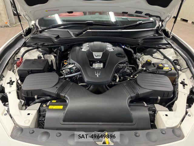 Maserati GHIBLI 2018-11 6815787-18