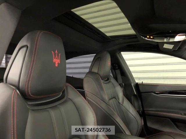 Maserati GHIBLI 2018-05 6815789-10