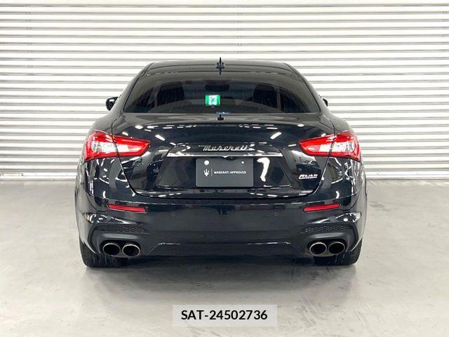 Maserati GHIBLI 2018-05 6815789-14