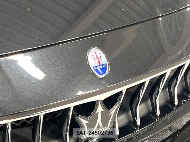 Maserati GHIBLI 2018-05 6815789-16