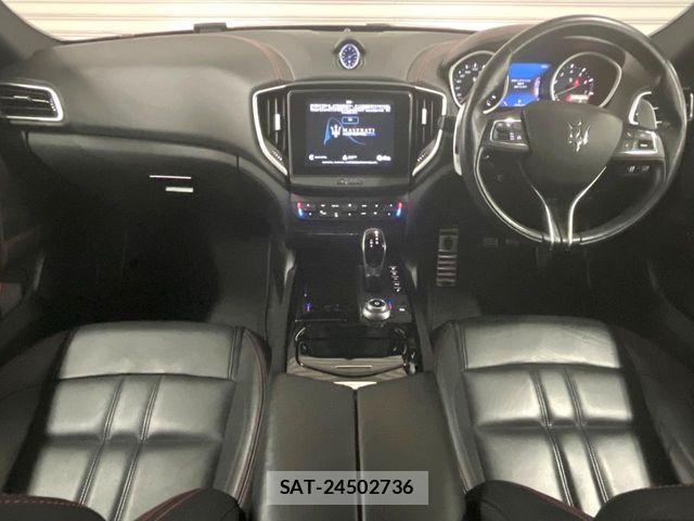 Maserati GHIBLI 2018-05 6815789-3