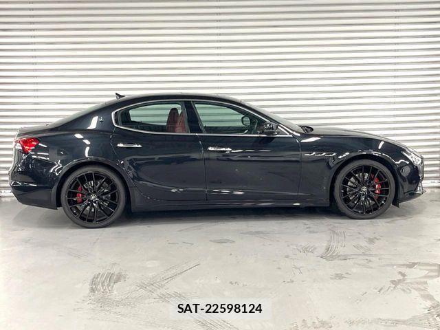 Maserati GHIBLI 2021-12 6815786-12