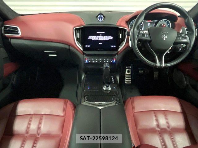 Maserati GHIBLI 2021-12 6815786-3