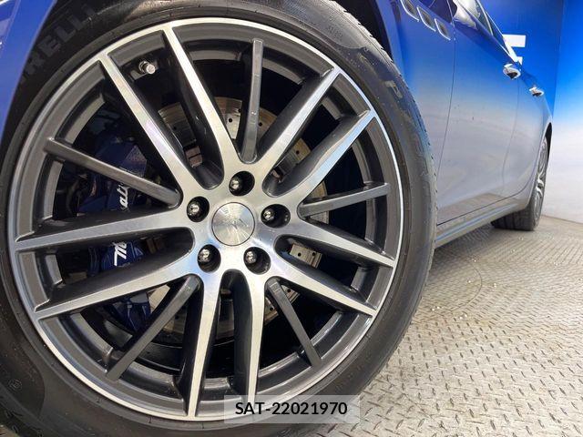Maserati GHIBLI 2014-09 6907965-14