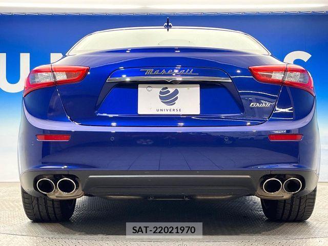Maserati GHIBLI 2014-09 6907965-16