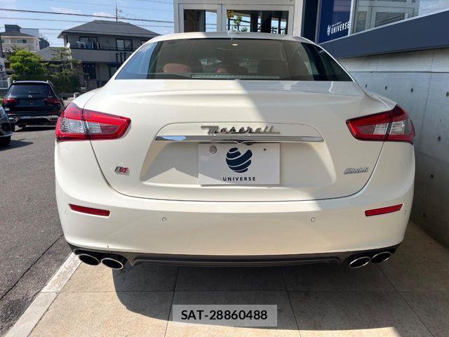 Maserati GHIBLI 2014-09 7020826-14