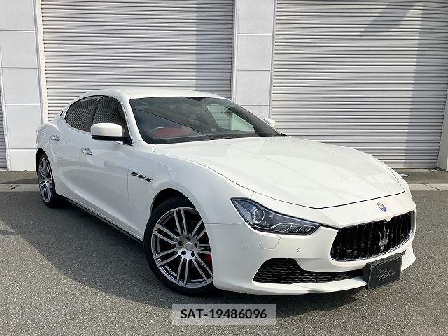 Maserati GHIBLI 2015-06 7221276-15