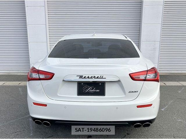 Maserati GHIBLI 2015-06 7221276-19