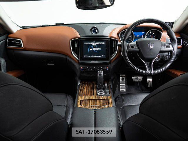 Maserati GHIBLI 2019-10 7272262-4