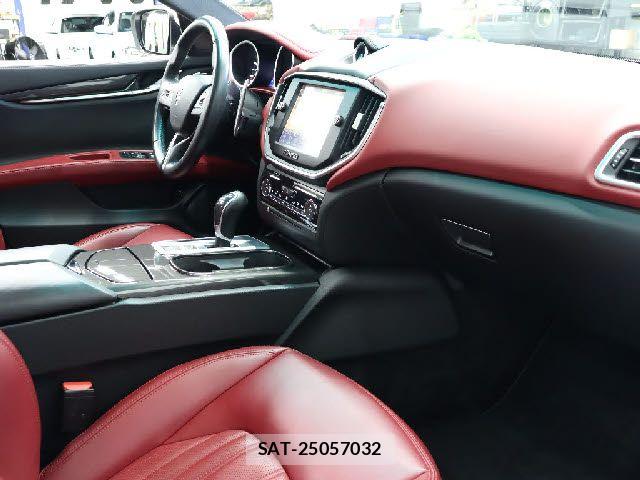 Maserati GHIBLI 2016-12 7272264-15