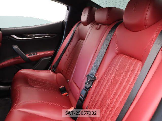Maserati GHIBLI 2016-12 7272264-17