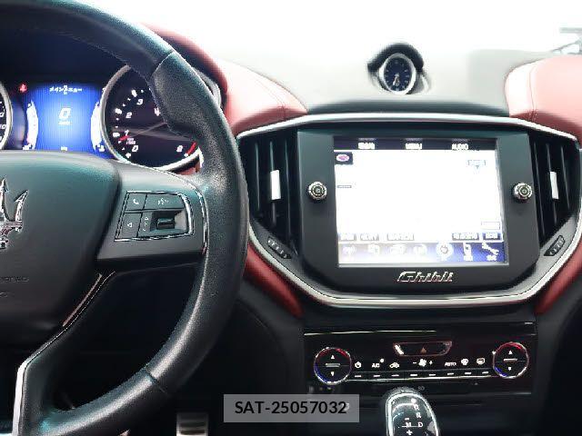 Maserati GHIBLI 2016-12 7272264-25