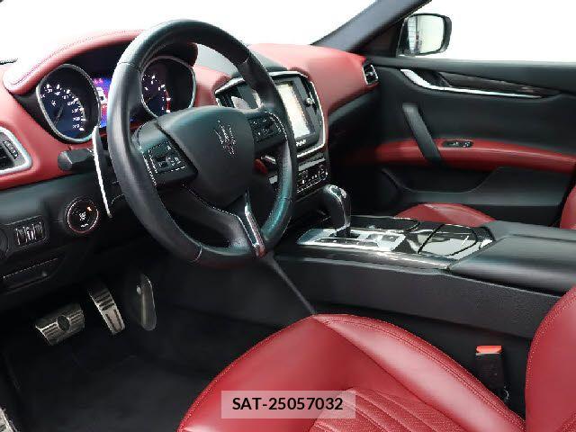 Maserati GHIBLI 2016-12 7272264-3