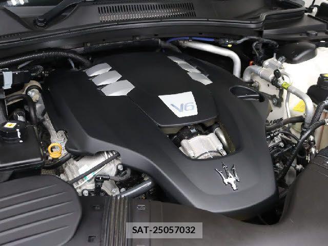 Maserati GHIBLI 2016-12 7272264-4