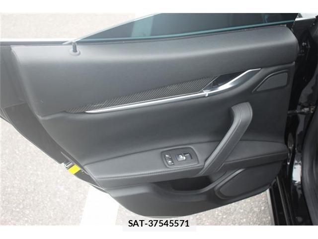 Maserati GHIBLI 2014-12 7328174-28