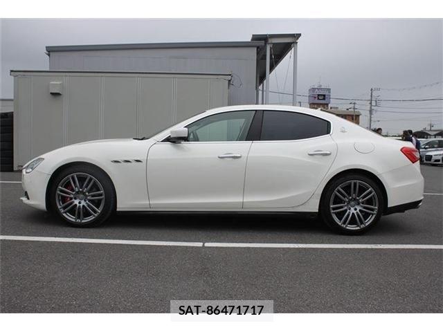 Maserati GHIBLI 2016-01 7328175-9