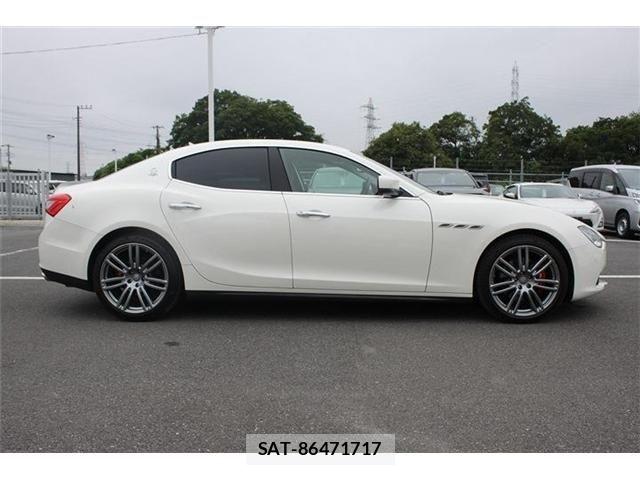 Maserati GHIBLI 2016-01 7328175-7