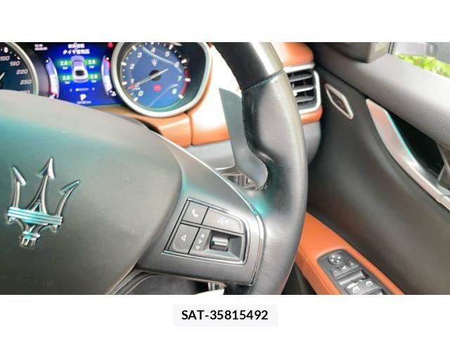 Maserati GHIBLI 2016-10 7358611-15