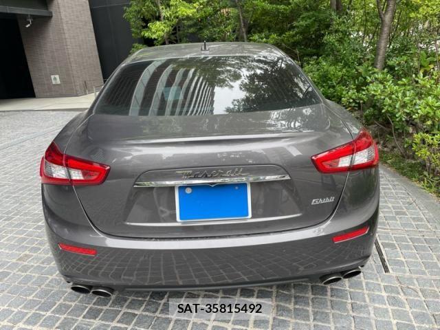 Maserati GHIBLI 2016-10 7358611-3
