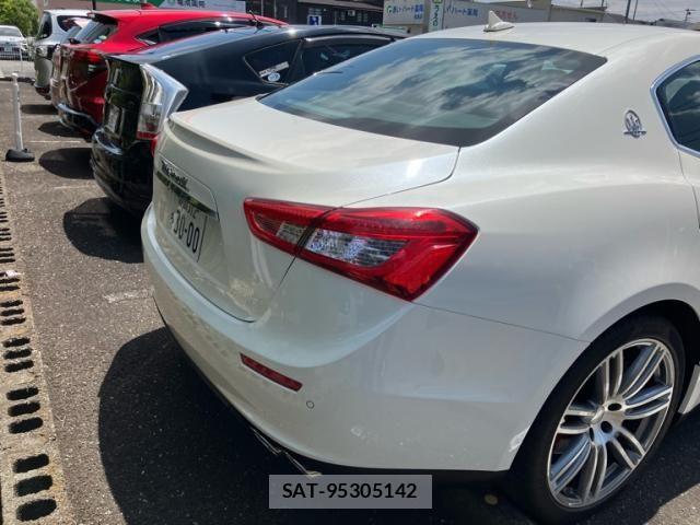 Maserati GHIBLI 2017-01 7455539-9