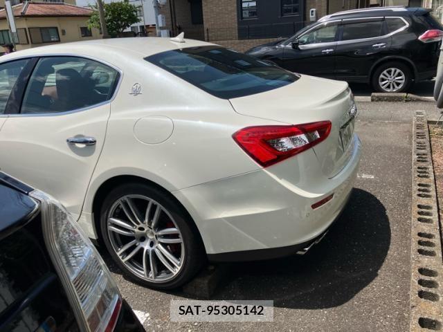 Maserati GHIBLI 2017-01 7455539-10