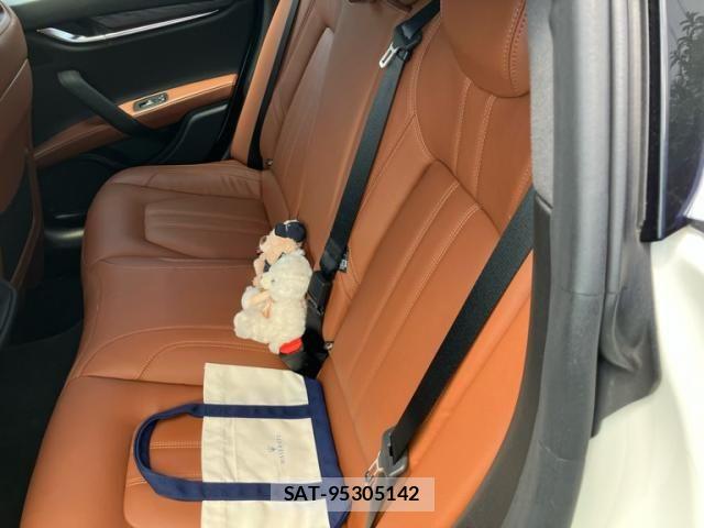 Maserati GHIBLI 2017-01 7455539-17