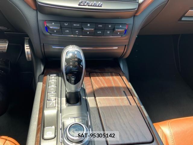 Maserati GHIBLI 2017-01 7455539-21