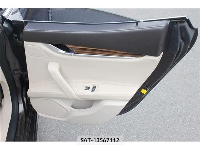 Maserati GHIBLI 2016-09 7455538-27