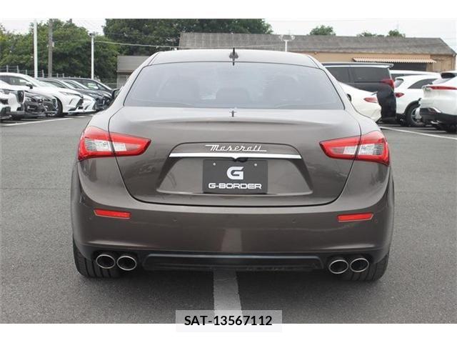 Maserati GHIBLI 2016-09 7455538-5