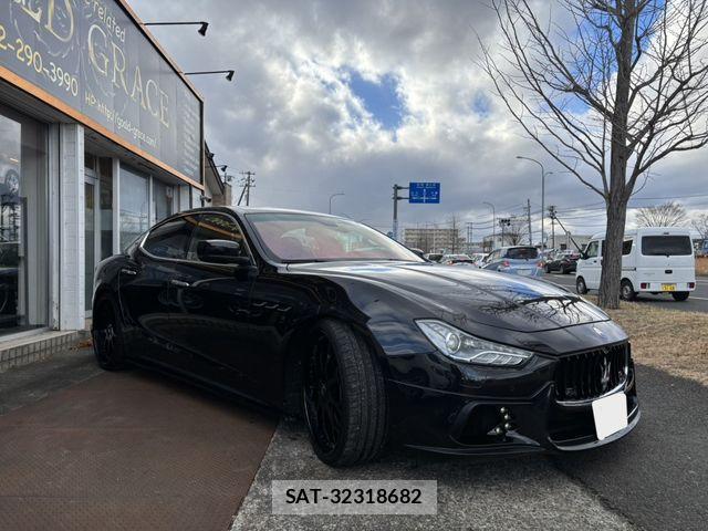 Maserati GHIBLI 2015-06 7617825-2