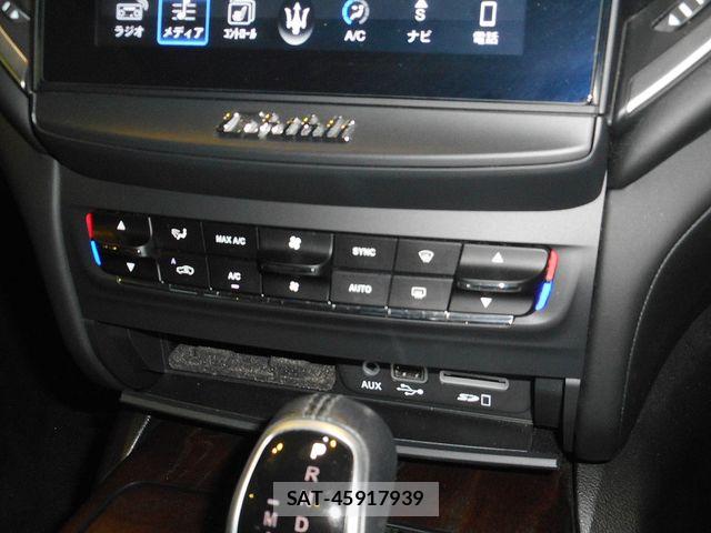Maserati GHIBLI 2017-06 7617824-13