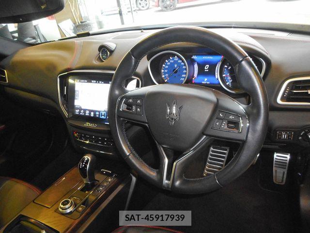 Maserati GHIBLI 2017-06 7617824-1
