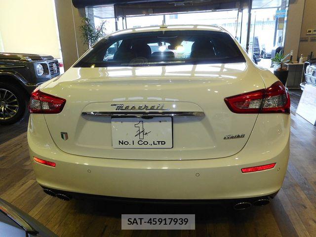 Maserati GHIBLI 2017-06 7617824-4