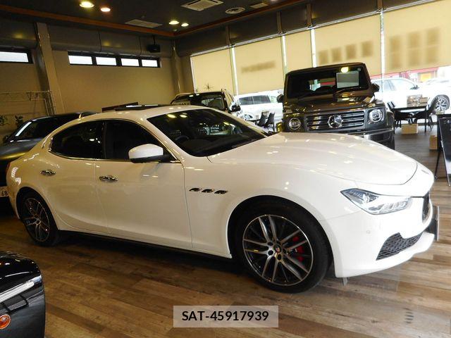 Maserati GHIBLI 2017-06 7617824-5