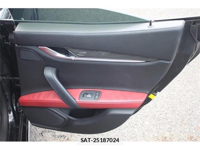 Maserati GHIBLI 2018-11 7962508-17