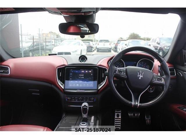 Maserati GHIBLI 2018-11 7962508-21