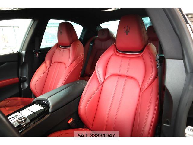 Maserati GHIBLI 2018-02 7979828-12